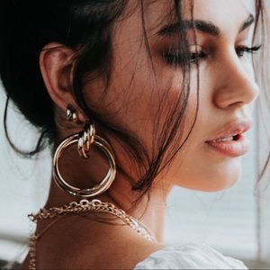 Hussh irresistible gold earrings